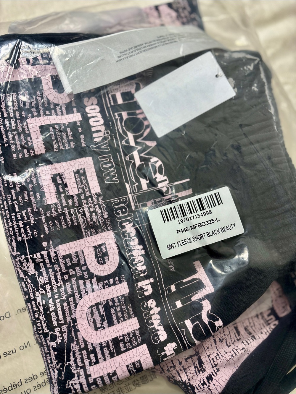 Purple Brand Fleece Shorts Black Beauty Graphic Print Size Large NWT - Picture 5 of 5